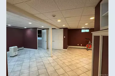 7 5th Place, Syosset, NY 11791 - Photo 17