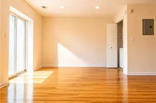 114-26 Dalian Ct, College Point, NY 11356 - Photo 9