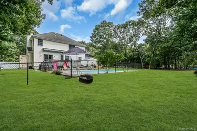 61 Washington Heights Avenue, Hampton Bays, NY 11946 - Photo 25