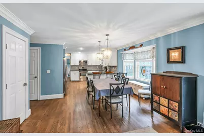 61 Washington Heights Avenue, Hampton Bays, NY 11946 - Photo 7