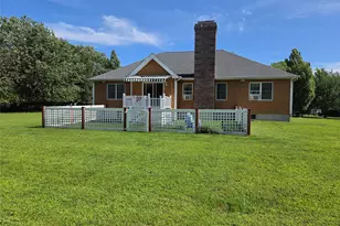 280 Marina Ln, East Marion, NY 11939 - Photo 3
