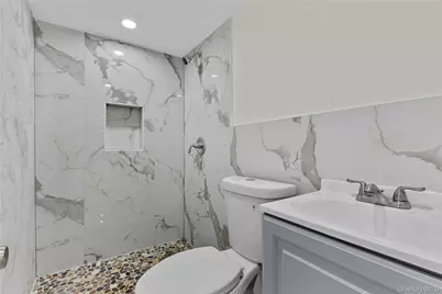88 Buffalo Avenue, Long Beach, NY 11561 - Photo 15