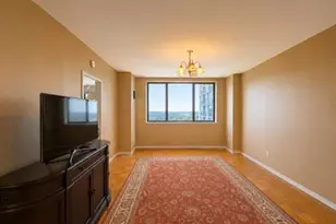 27110 Grand Central Pkwy, Floral Park, NY 11005 - Photo 5