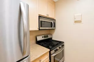 27110 Grand Central Pkwy, Floral Park, NY 11005 - Photo 7