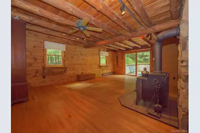 331 Mountain View Road #325, Rhinebeck, NY 12572 - Photo 17