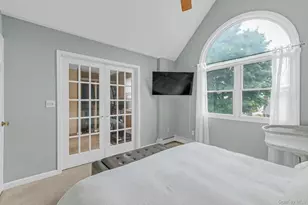 21 Hampton Ave, Albertson, NY 11507 - Photo 15