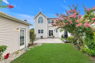 21 Hampton Ave, Albertson, NY 11507 - Photo 11