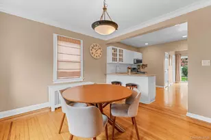21 Hampton Ave, Albertson, NY 11507 - Photo 7
