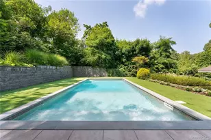 102 Fanning Ave, Hampton Bays, NY 11946 - Photo 19