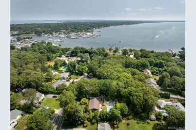 102 Fanning Avenue, Hampton Bays, NY 11946 - Photo 7