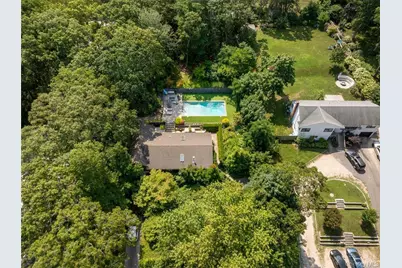 102 Fanning Avenue, Hampton Bays, NY 11946 - Photo 21