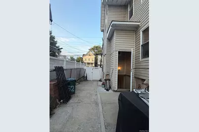 752 E 222nd Street, Bronx, NY 10467 - Photo 9