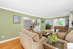 71 Westchester Dr, Rocky Point, NY 11778 - Photo 7
