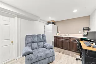 5 Talbot Ln, Selden, NY 11784 - Photo 35