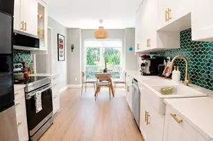 230 Pond View Ln, Smithtown, NY 11787 - Photo 5