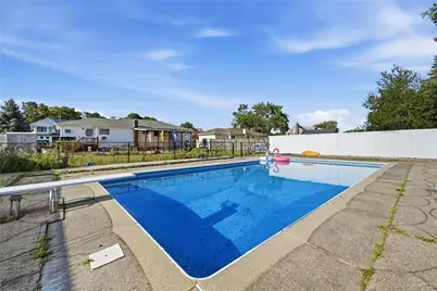 1035 Tooker Avenue, West Babylon, NY 11704 - Photo 29