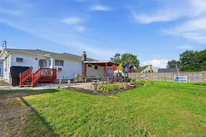 1035 Tooker Avenue, West Babylon, NY 11704 - Photo 27