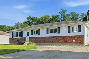 1035 Tooker Ave, West Babylon, NY 11704 - Photo 3