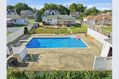 1035 Tooker Avenue, West Babylon, NY 11704 - Photo 31