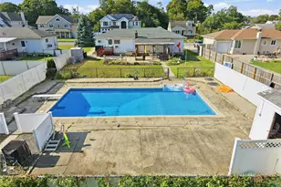 1035 Tooker Ave, West Babylon, NY 11704 - Photo 31