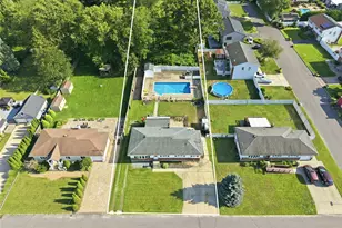 1035 Tooker Ave, West Babylon, NY 11704 - Photo 9