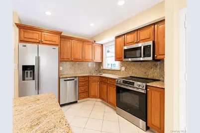 20 Priscilla Lane, Port Chester, NY 10573 - Photo 9