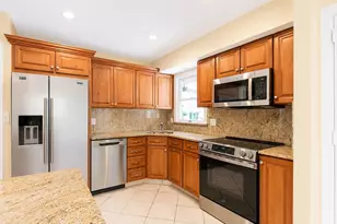 20 Priscilla Ln, Port Chester, NY 10573 - Photo 9