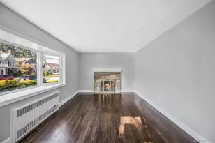 1 Hudson Ct, Lynbrook, NY 11563 - Photo 9
