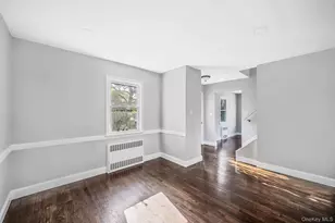 1 Hudson Ct, Lynbrook, NY 11563 - Photo 7
