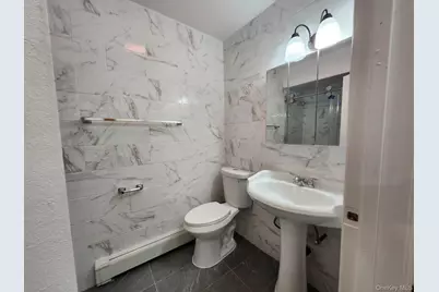 165-19 Chapin Pkwy #3, Jamaica, NY 11432 - Photo 9