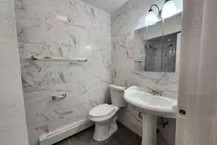 165-19 Chapin Pkwy, Jamaica, NY 11432 - Photo 9
