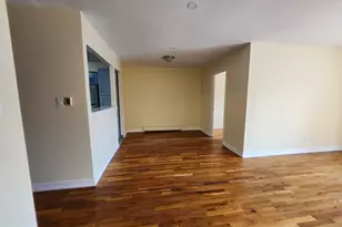165-19 Chapin Pkwy, Jamaica, NY 11432 - Photo 3