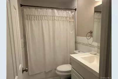 121 Whalers Cove, Babylon, NY 11702 - Photo 7