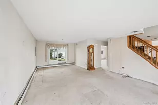63 Stone Ln, Levittown, NY 11756 - Photo 5