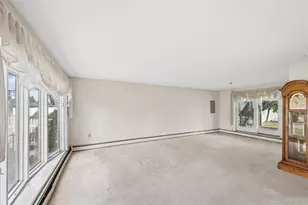 63 Stone Ln, Levittown, NY 11756 - Photo 7