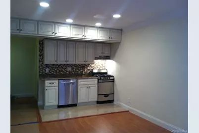 15 Canterbury #C-13, Great Neck, NY 11021 - Photo 13