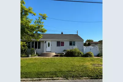 11 Franklin Street, Brentwood, NY 11717 - Photo 7