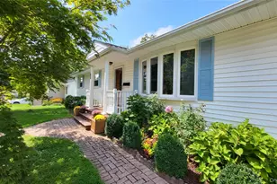 63 Phillips St, Beacon, NY 12508 - Photo 3