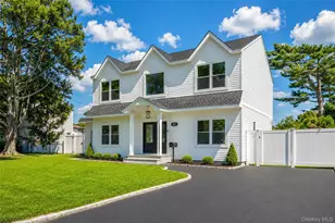 37 Gladstone Ave, West Islip, NY 11795 - Photo 3