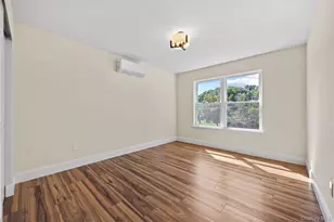 37 Gladstone Ave, West Islip, NY 11795 - Photo 13