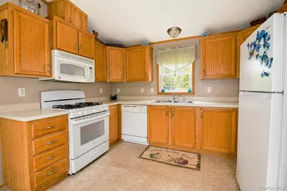 200 Willow Street, Kingston, NY 12401 - Photo 5