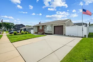 40 Elm Ave, Farmingdale, NY 11735 - Photo 3