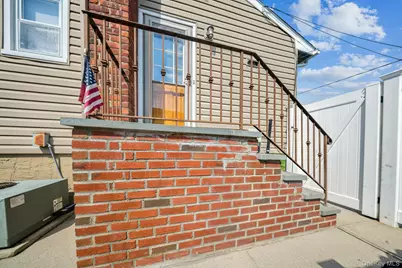 40 Elm Avenue, Farmingdale, NY 11735 - Photo 11
