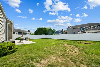 40 Elm Avenue, Farmingdale, NY 11735 - Photo 9