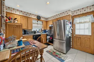 40 Elm Ave, Farmingdale, NY 11735 - Photo 21