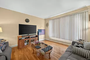 40 Elm Ave, Farmingdale, NY 11735 - Photo 15
