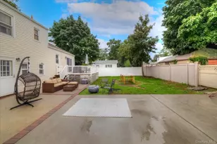 3352 4th St, Oceanside, NY 11572 - Photo 21
