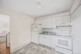 440 Clayton St, Central Islip, NY 11722 - Photo 11