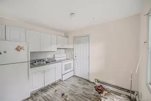 440 Clayton St, Central Islip, NY 11722 - Photo 9