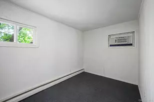 440 Clayton St, Central Islip, NY 11722 - Photo 21